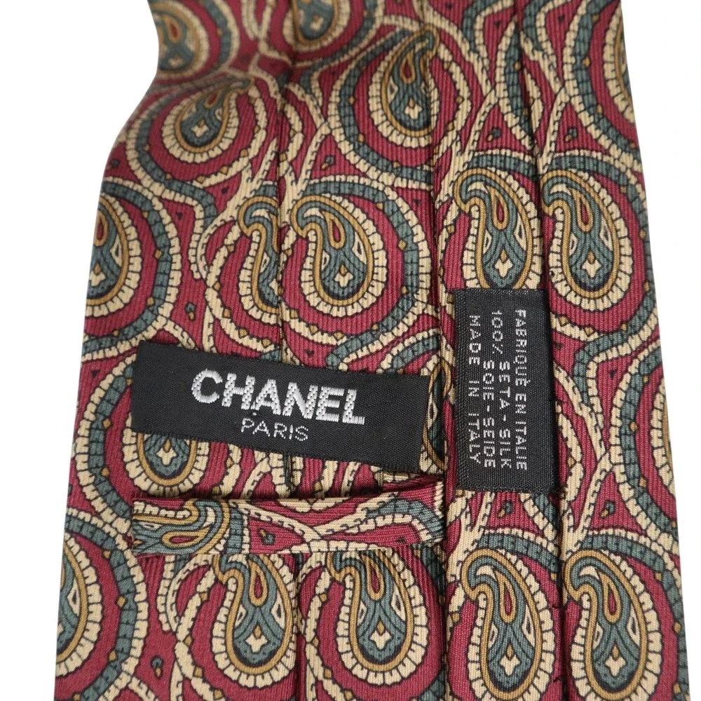 Chanel Paris 100% Silk Necktie Burgundy‎ Paisley CC Logo Lining Made in Italy